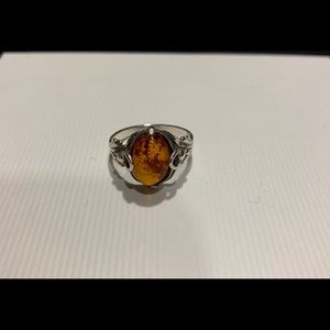 915 Vintage Sterling Silver Amber Ring